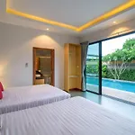 Seahouses Huahin Pool Villa