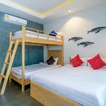 Seahouses Huahin Pool Villa